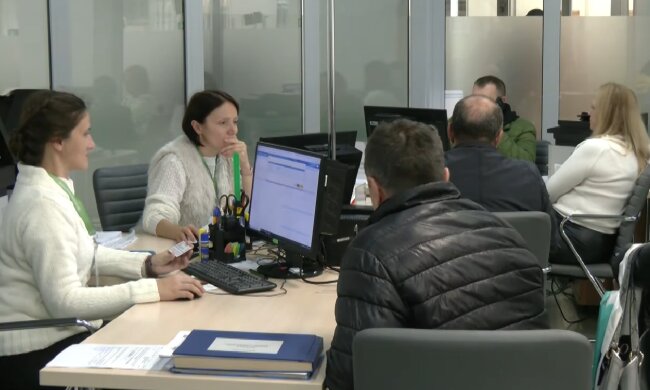 Гуманитарная помощь пенсионерам в Запорожской области