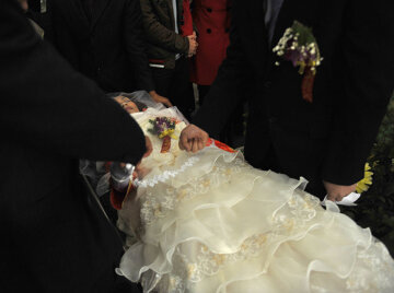 невеста в гробу