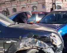 Водитель с эпилепсией устроил масштабное ДТП в центре Киева: кадры и детали с места