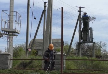Графіки відключення світла у Дніпропетровській області на 16 травня