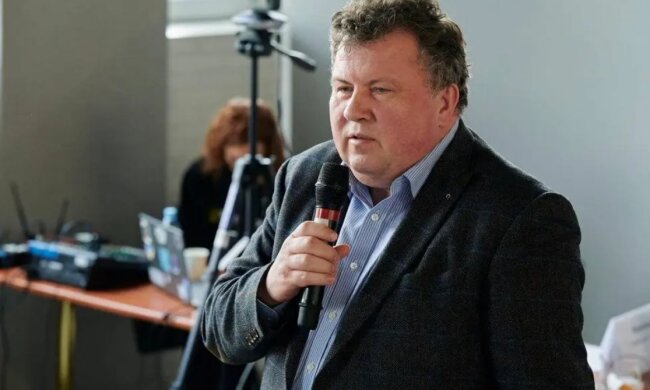Президент Зеленський відповів на петицію про звільнення ректора КНУ Бугрова