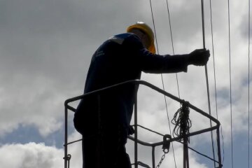 Графіки відключення світла у Дніпропетровській області на 3 квітня