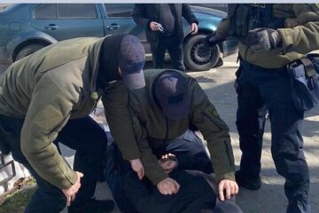 Опасная банда устроила охоту на одесситов, видео: "Заводили беседу, а потом.."