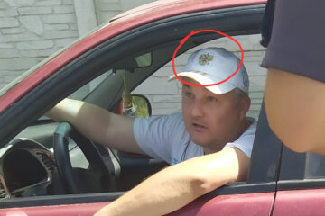 "Отримав громадянство РФ": українець зажадав говорити з ним російською мовою