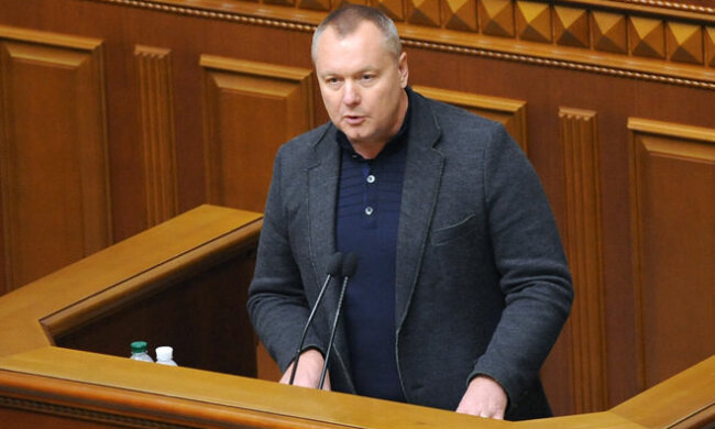 Нардеп пояснив план зі здачі Криму в оренду Росії