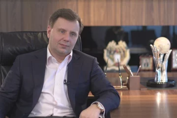 729_486_5d9ef38aa4f95