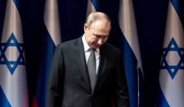 Путин оконфузился с зарубежным спецназом, появилось фото: "президента РФ конвоируют..."