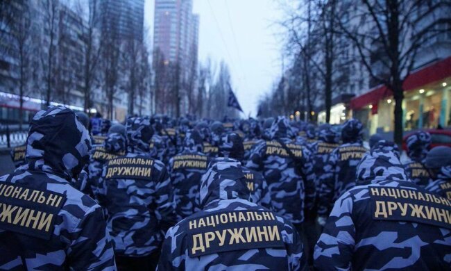 Командир “Нацдружин” погрожує застосувати силу на виборах: “В морду!”