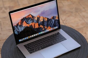 Попередження для власників MacBook: з гаджета потрібно здувати пил