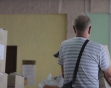 Безкоштовні продукти для ВПО та пенсіонерів у Дніпрі