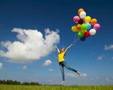 гороскоп на 11 апреля, радость, счастье, воздушные шары, весна, позитив, удача