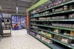 Дефицит продуктов в Киевской области: полки супермаркета
