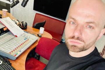 Ведучий "Голосу країни" Дьомін заінтригував появою з екс-зіркою "Орла і решки" Птушкіним: "А я знаю..."