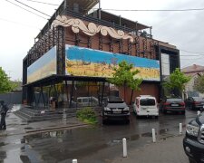 В Одессе вокруг огромного флага Украины назревает скандал: "службы города выполняют заказ врага"