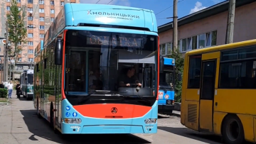 Новый график движения транспорта в Хмельницком до 30 октября