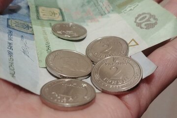 монеты гривна деньги