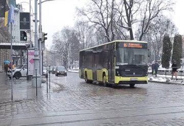 Новый график движения транспорта во Львове.