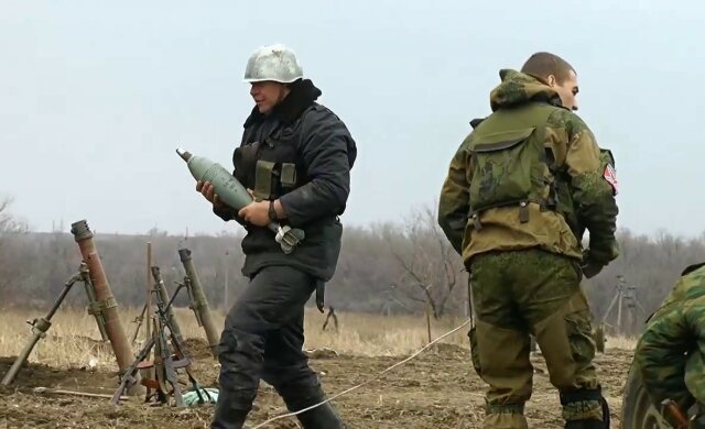 Боевики на Донбассе резко активизировались: обстреливают из гранатометов, пулеметов и другого оружия
