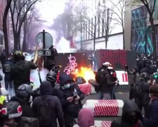 Майдан у Парижі: десятки тисяч людей вийшли на вулиці, кадри масштабного бунту