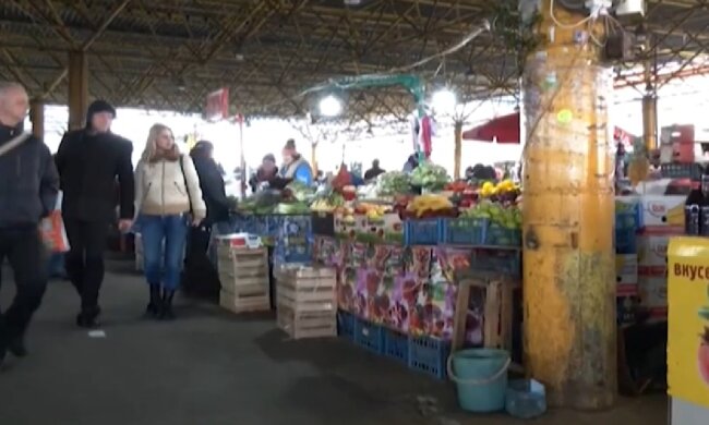 Дефіцит продуктів у Полтавській області 