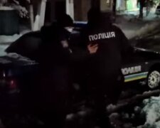Неадекват открыл стрельбу посреди улицы, есть пострадавший: подробности из Одесской области