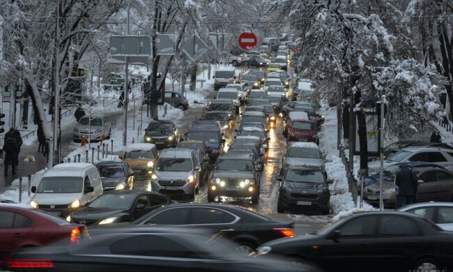 пробки в Киеве зимой