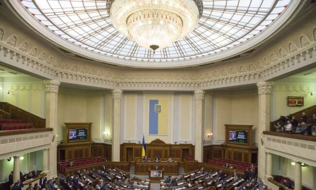 Николай Томенко: украинцы тратят на работу Верховной Рады миллиарды гривен