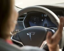 В продажу поступил электрокар Tesla для детей стоимостью всего в 500 долларов (фото)