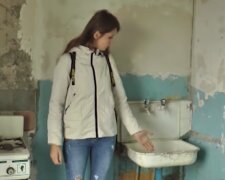 Вдову українського воїна поселили в квартирі з жахливими умовами: красномовні фото