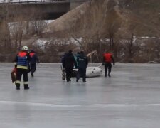 Дети провалились под лед на Киевщине: спасти удалось не всех