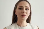 Юлия Санина