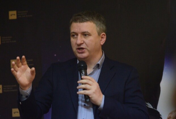 Юрий Романенко