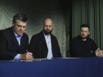 Украинские националисты подписали манифест: озвучены главные требования — фото