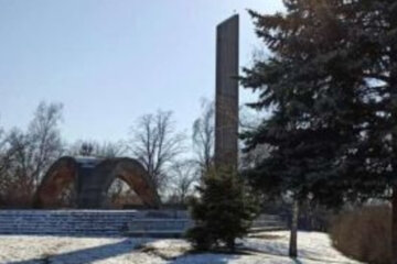 "Ось цих треба АТО": вандали цинічно поглумилися над пам'яттю героїв в Дніпрі, ганебні кадри