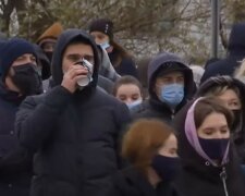 Дистанционка и очереди в сотни метров на улице: Одесса в шаге от локдауна, жители недовольны