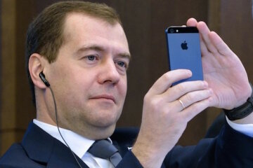 медведев дмитрий