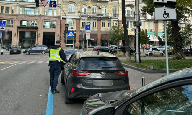 "Будьте взаимовежливыми": украинцам светят штрафы на парковках для авто, названы главные нарушения
