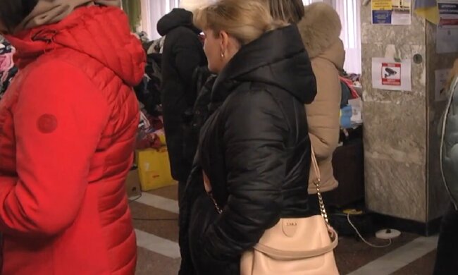 Безкоштовні продукти для ВПО та пенсіонерів у Полтаві: