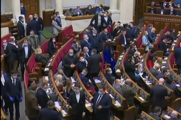 Рада нашла, куда потратить миллионы, пока украинцы считают копейки на карантине: "По 895 тысяч за..."