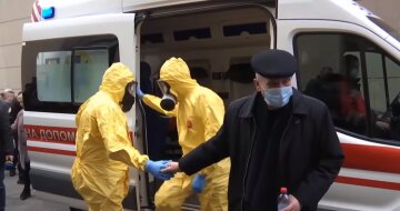 Українців з коронавірусом відмовилися лікувати в лікарнях, ситуація на межі: «Лежіть дому»