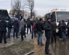 В Одессе взбунтовались маршрутчики из-за карантина, дошло до увольнения: кадры протеста