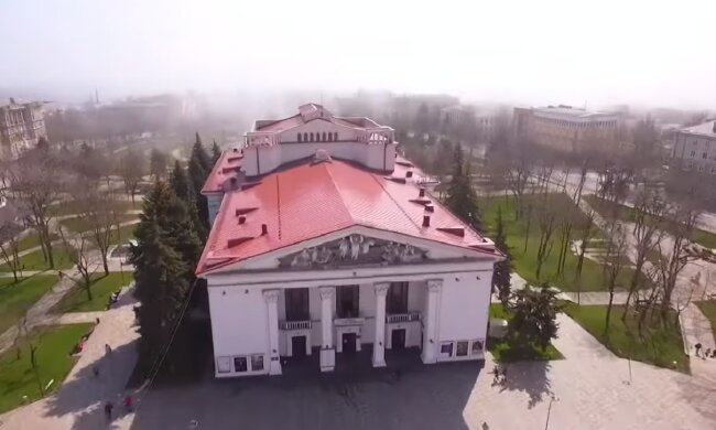 Мариуполь, драмтеатр