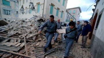 Италию потрясло мощное землетрясение