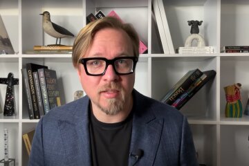 Гибнут они сотнями, - политтехнолог Борис Тизенгаузен заявил, что ЧВК «Вагнер» может в скором времени прекратить свое существование