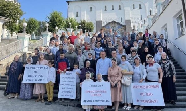 «Князь Владимир объединил крещением – Варфоломей разделяет Томосом!»: верующие выступили против приезда патриарха Варфоломея в Киев