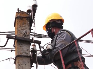 Графики отключения света в Кировоградской области на 25 марта