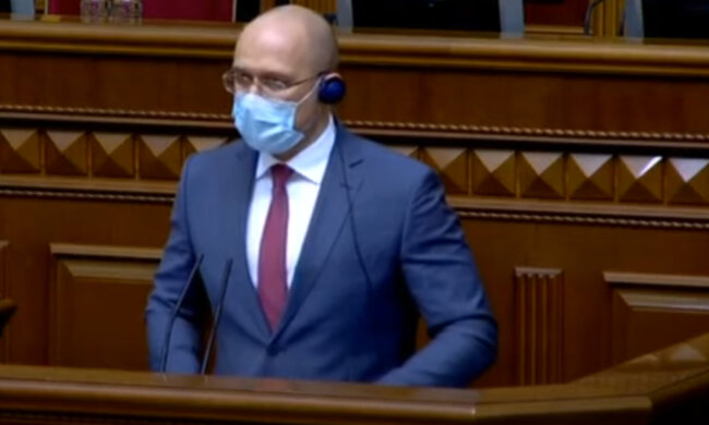 Шмигаль відповів на невдоволення українців карантином і пригрозив катастрофою: "Вже через місяць у нас..."