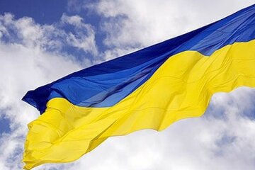 Найвідоміші українські сходи стали жовто-блакитними (фото)