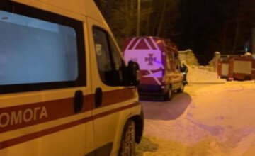 В Киеве огнем охватило детскую больницу: подробности и кадры с места ЧП