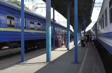 новый график движения поездов в Днепре и области